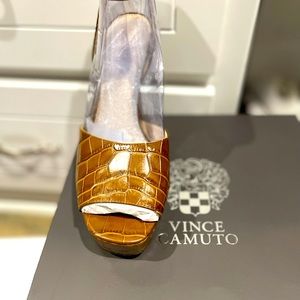 SOLD!!!  Vince Camuto Kortinta Platform Sandals  Size 11